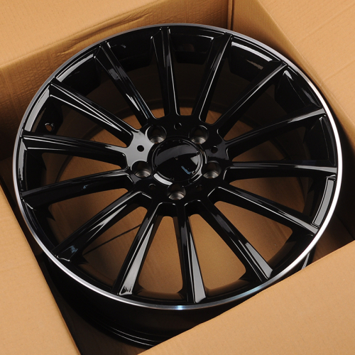 KoKo Kuture 0236 8.0x18/5x112 D66.56 ET42 Gloss Black Machined Lip