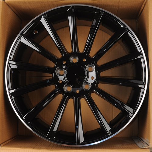 KoKo Kuture 0236 8.0x18/5x112 D66.56 ET42 Gloss Black Machined Lip