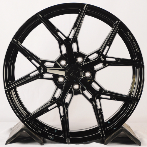 Tisli Hyperion H 8.5x20/5x114.3 D67.1 ET35 Gloss Black