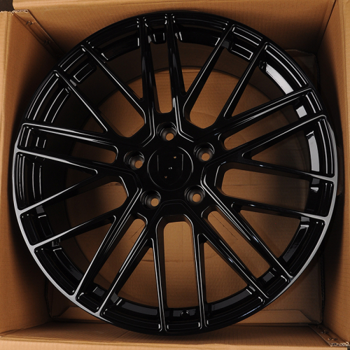 KoKo Kuture 0375 9.5x21/5x130 D71.5 ET69 Gloss Black